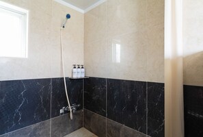 Casa, para no fumadores, Terraza (Private Vacation Home) | Regadera en el baño