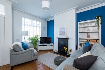 Cosy and Family-friendly Home in Greater Manchester