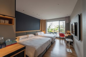 Standard Room, 1 King Bed with Sofa bed, Garden View