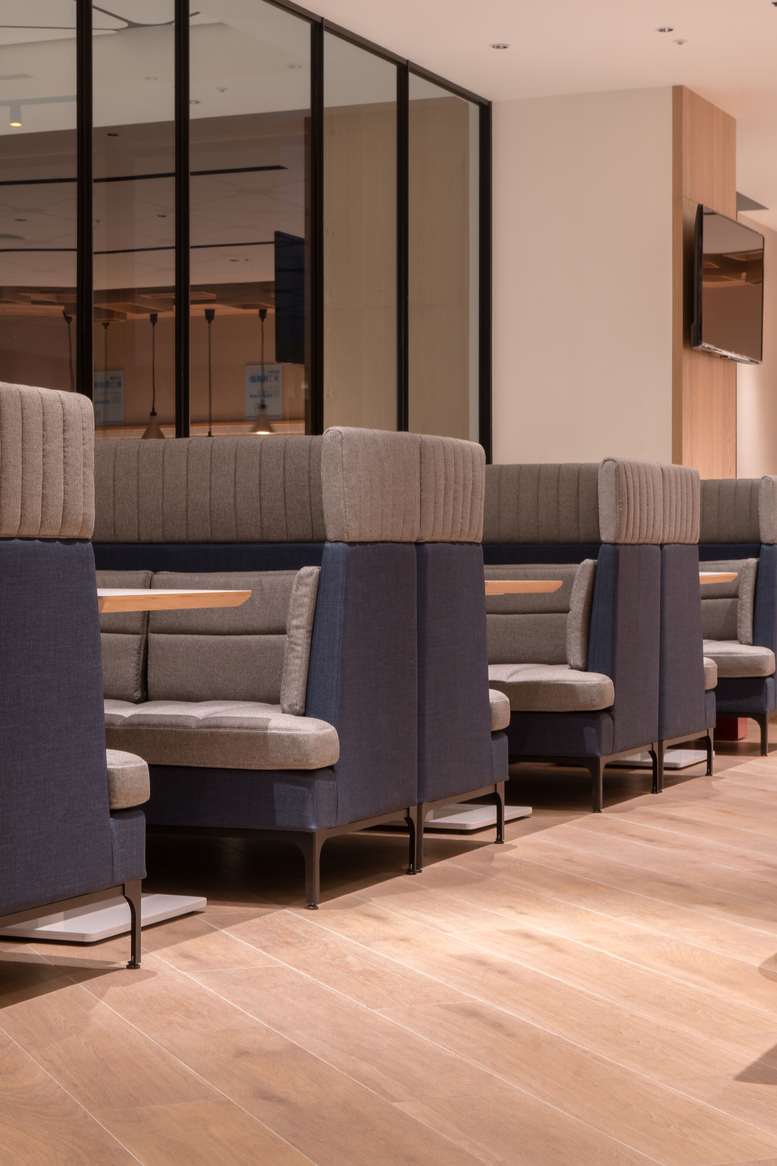 free daily self-service breakfast