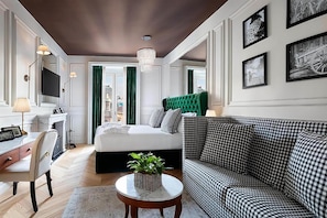 Junior Suite, 1 Queen Bed, Non Smoking | Down duvets, minibar, in-room safe, desk - Matilde Boutique Hotel, WorldHotels Elite (Milan)