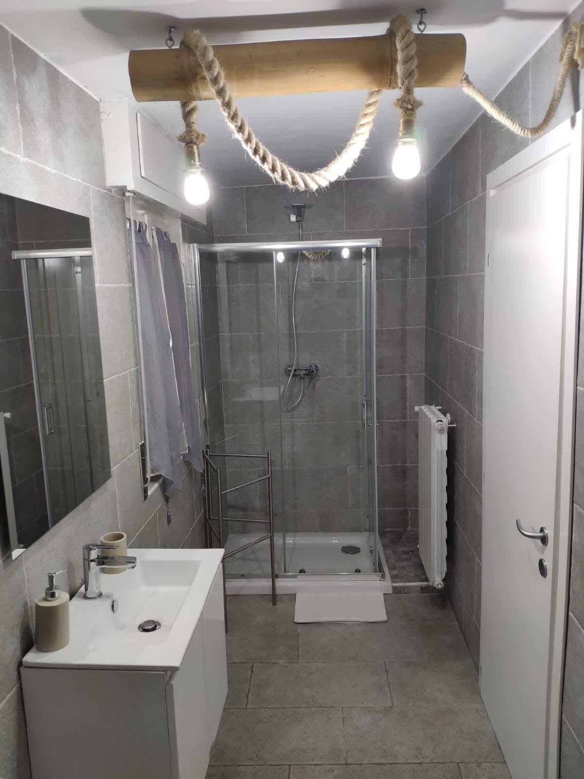 Double Room, Courtyard View, Ground Floor | Bathroom | Shower, hair dryer, bidet, towels