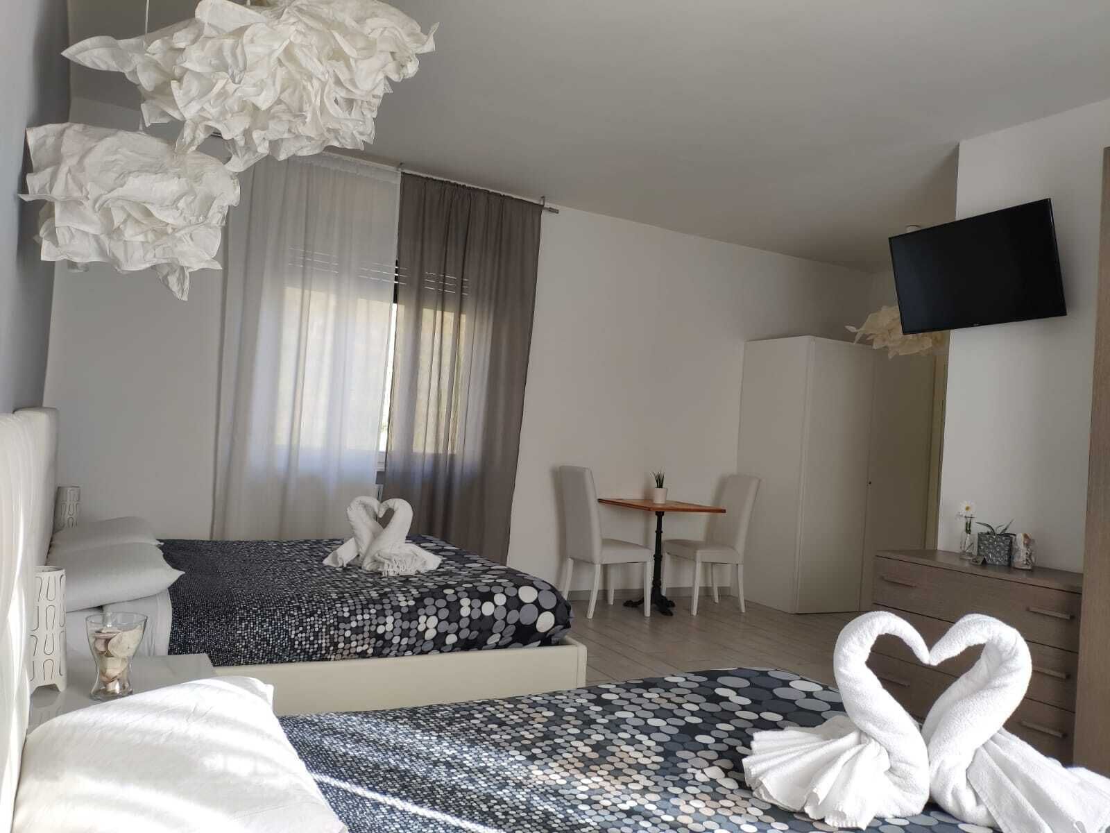 Family Room | Individually decorated, individually furnished, desk, free WiFi