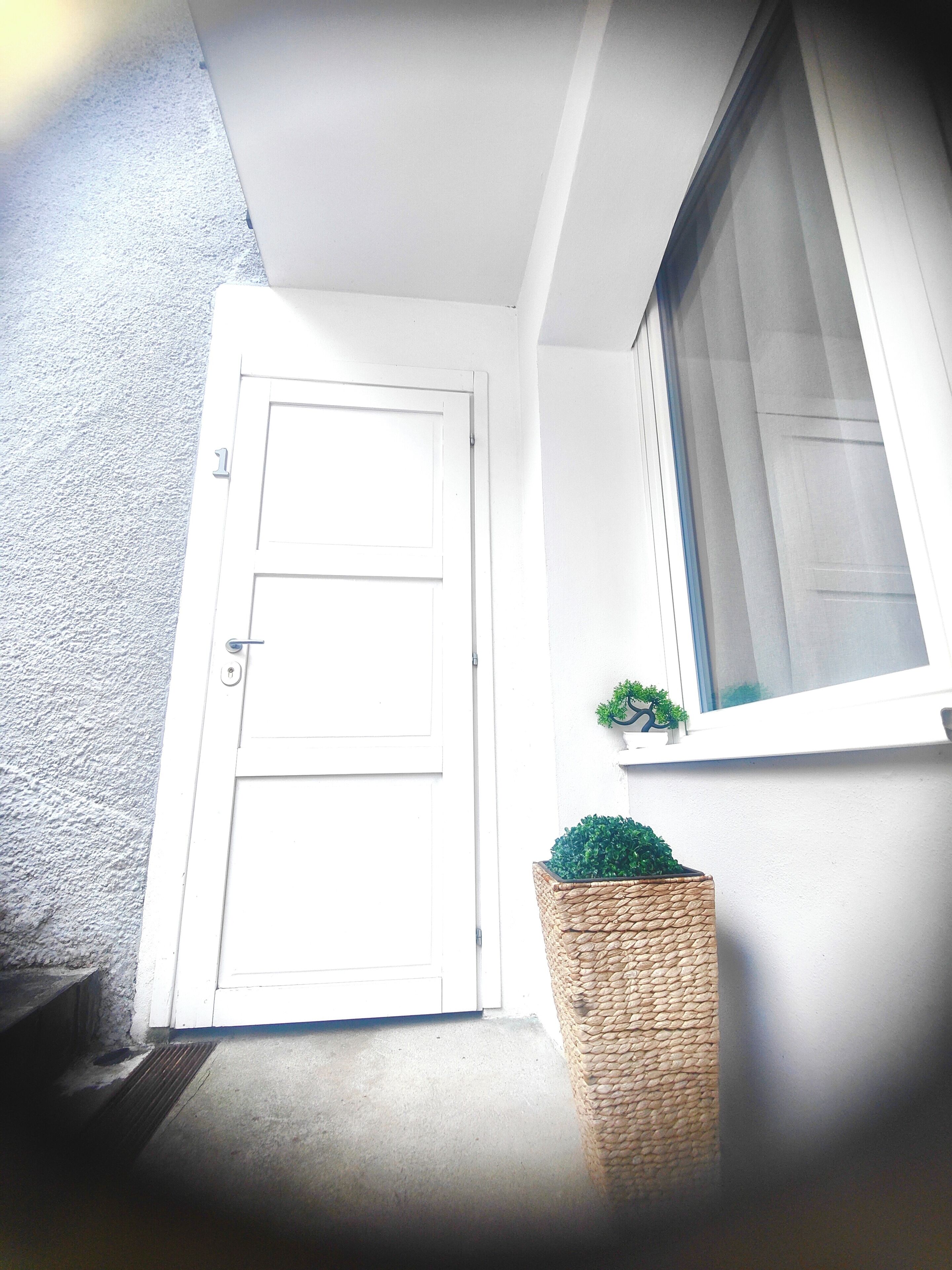 Double Room, Courtyard View, Ground Floor | Desk, WiFi (free), individually decorated, individually furnished