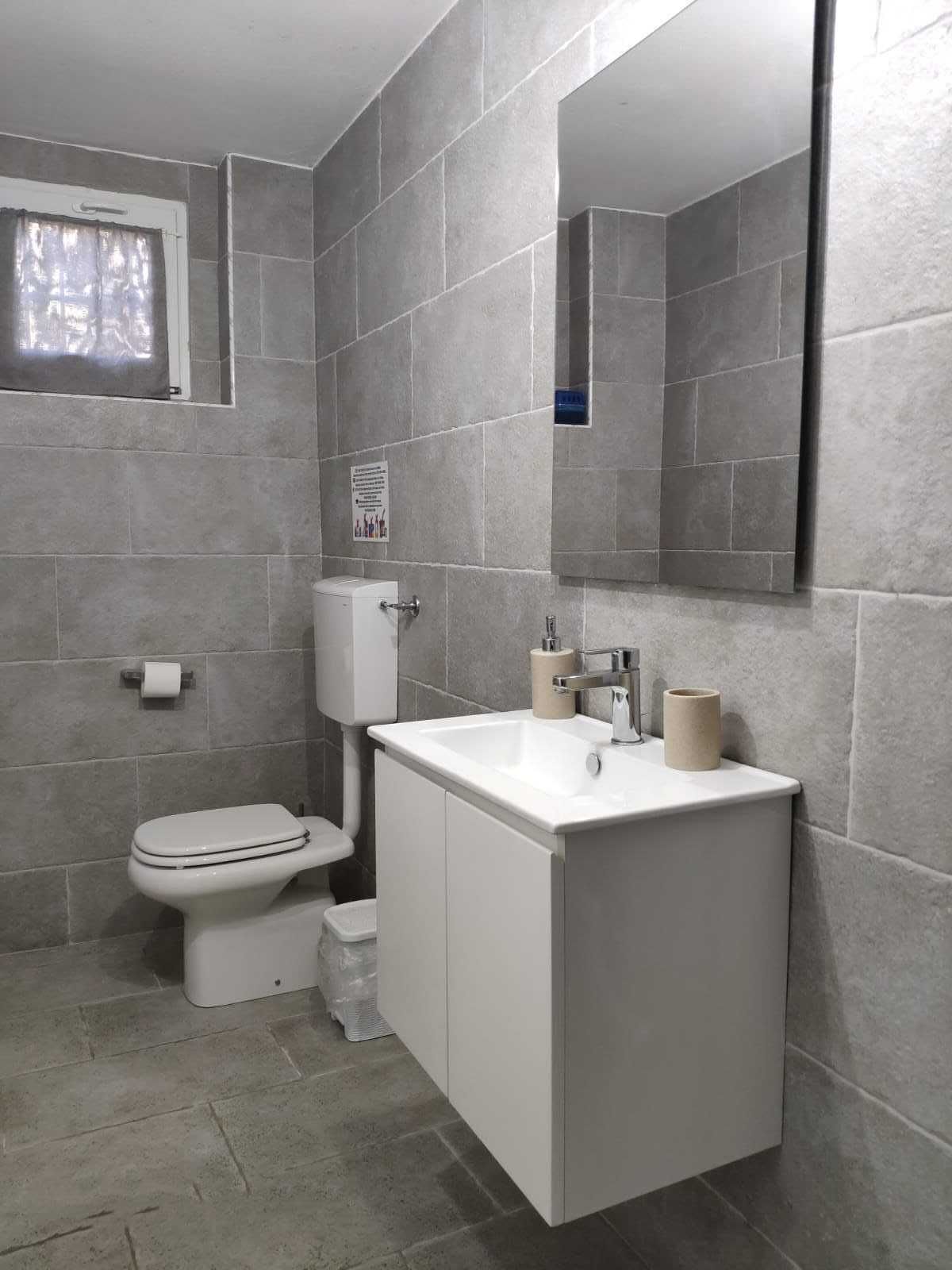 Double Room, Courtyard View, Ground Floor | Bathroom | Shower, hair dryer, bidet, towels