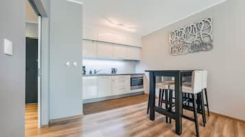Apartamento (10) | Cozinha privada | Geladeira, fogão, cooktop, lava-louças
