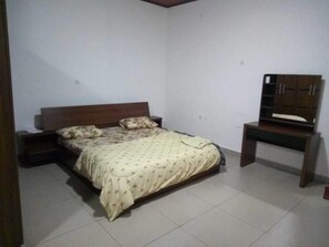 Habitación doble | Escritorio, espacio para trabajar con laptop y wifi gratis