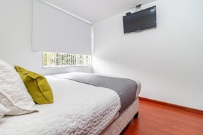Blackout curtains, free WiFi, bed sheets - Hotel Ayenda Harrington 63 1089 (Bogotá)