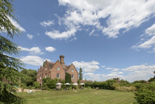 Front of property - Sissinghurst Castle Farmhouse (Cranbrook)