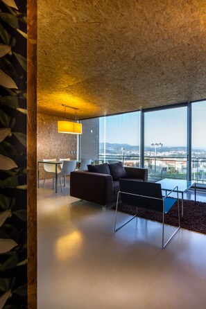 Plasma TV, DVD player