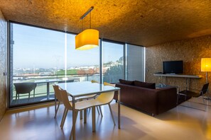 Plasma TV, DVD player