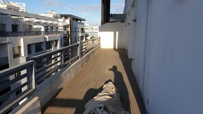 Apartamento Deluxe, 2 habitaciones | Balcón