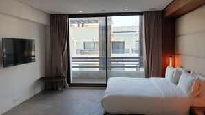 Deluxe-huoneisto, 2 makuuhuonetta | 2 makuuhuonetta, työpöytä, pimennysverhot, silitysrauta/-lauta