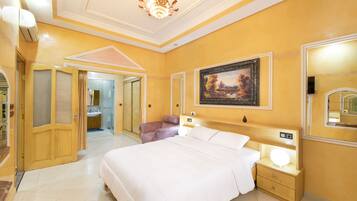 Superior Double Room | Blackout drapes, free WiFi, bed sheets