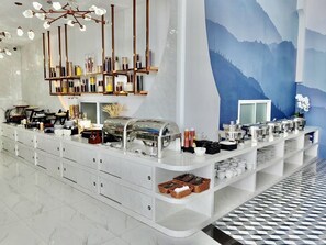 Desayuno buffet incluido todos los días 