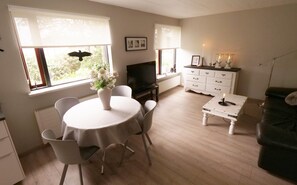 In-room dining - Mánahlíð 6 (Akureyri)