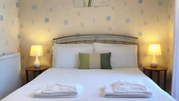 3 bedrooms, in-room safe, desk, iron/ironing board