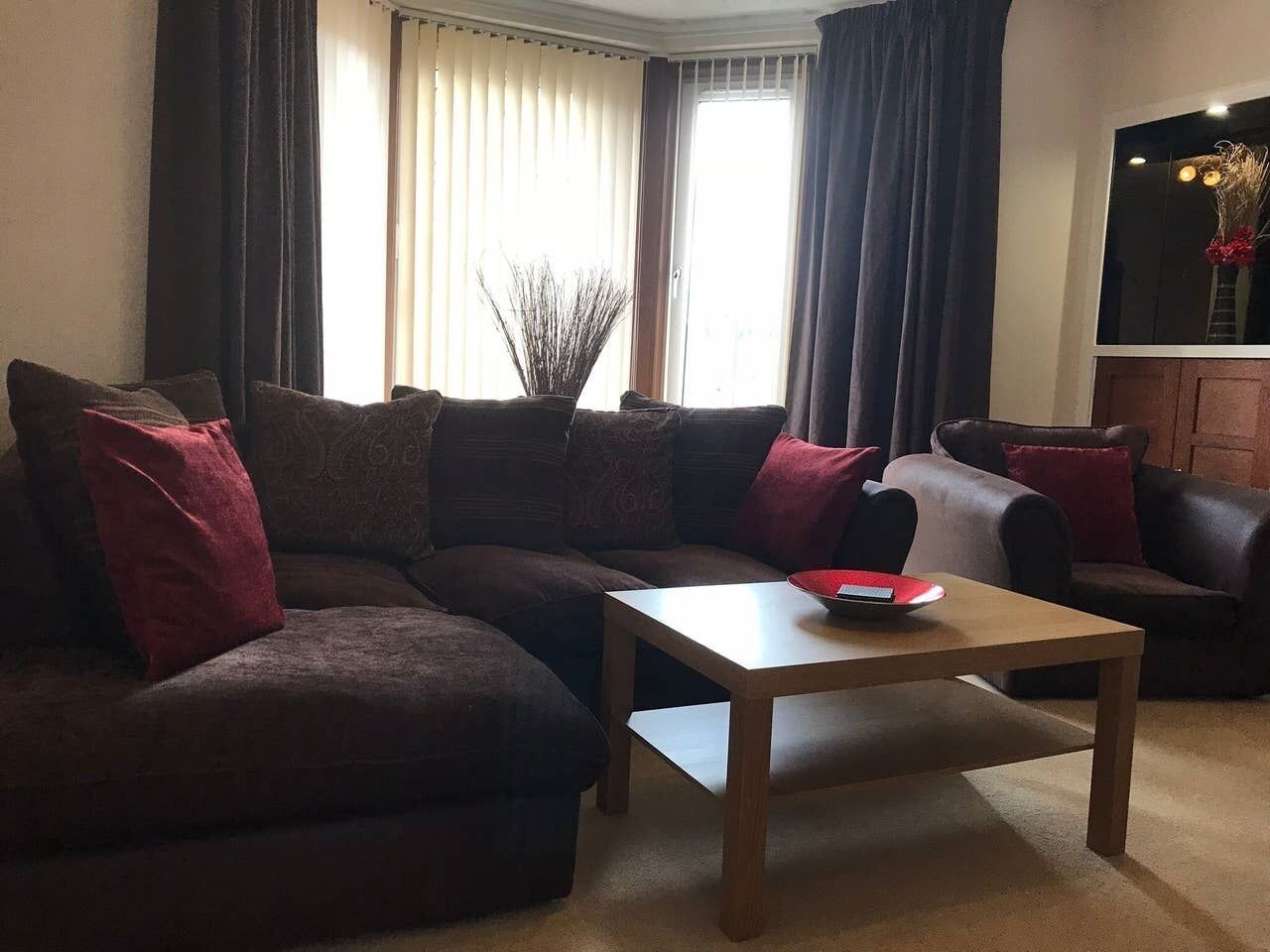 TV, fireplace, DVD player, books