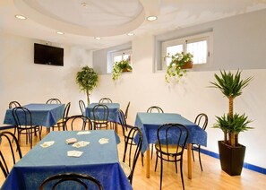 Free daily buffet breakfast - Hotel Belmar (Cattolica)