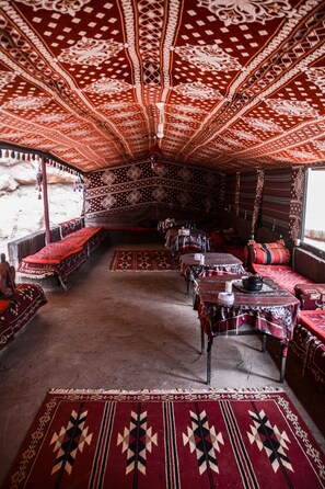 ロビーラウンジ