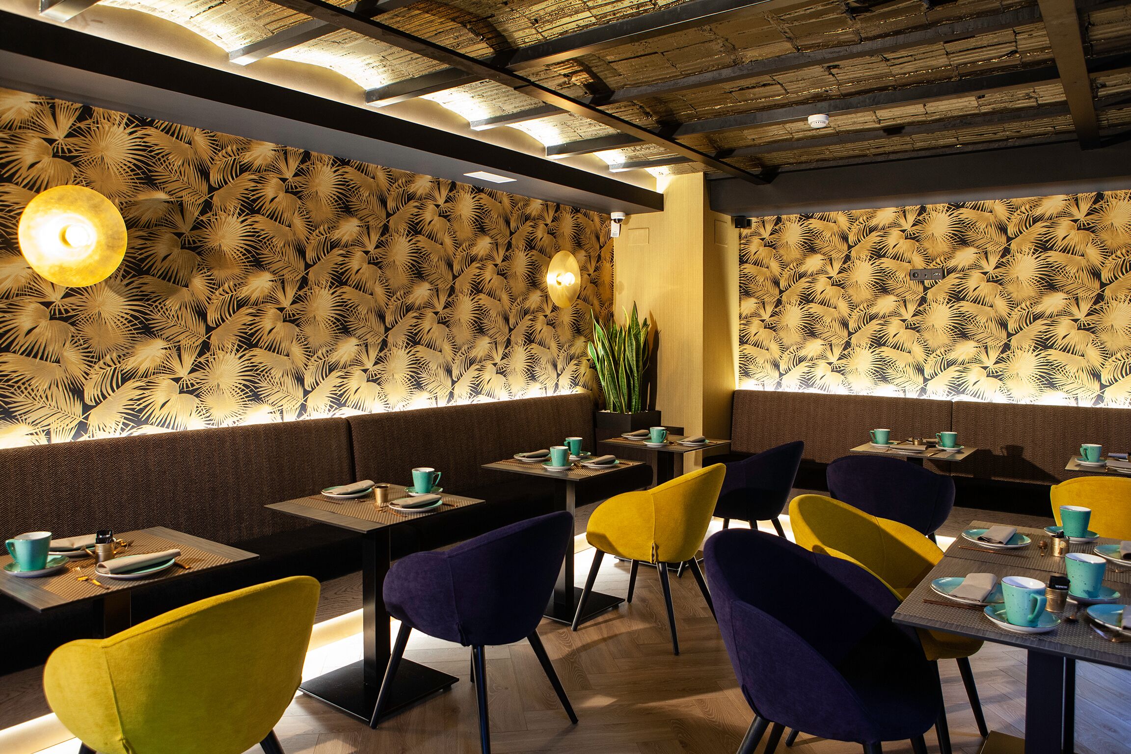 Daily buffet breakfast (EUR 15 per person)