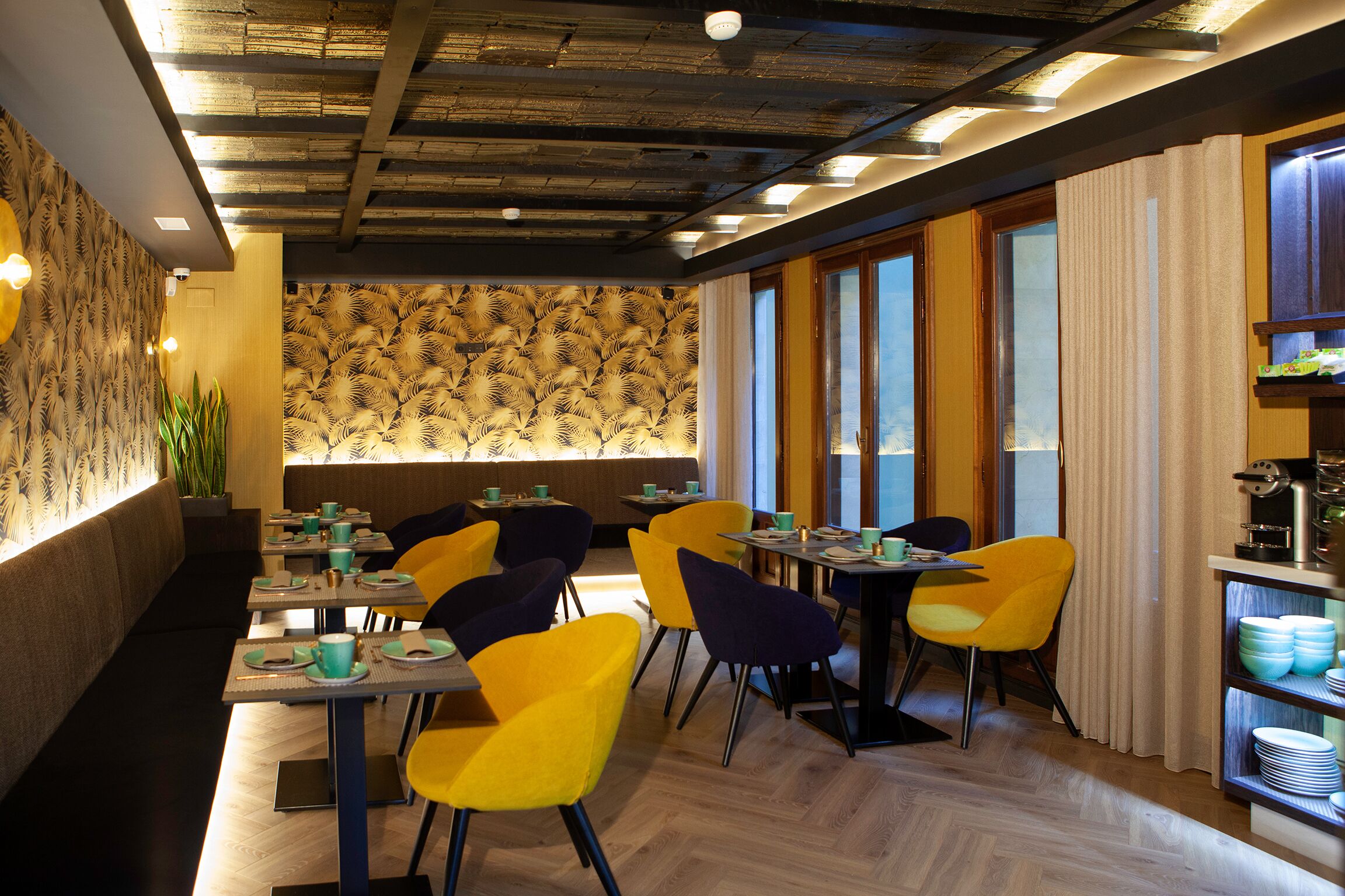 daily buffet breakfast (eur 15 per person)