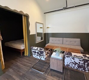 Deluxe Studio Suite | Egyptian cotton sheets, premium bedding, down comforters - Mellow Moon Lodge (Del Norte)