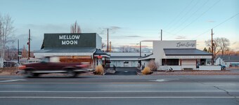 Mellow Moon Lodge