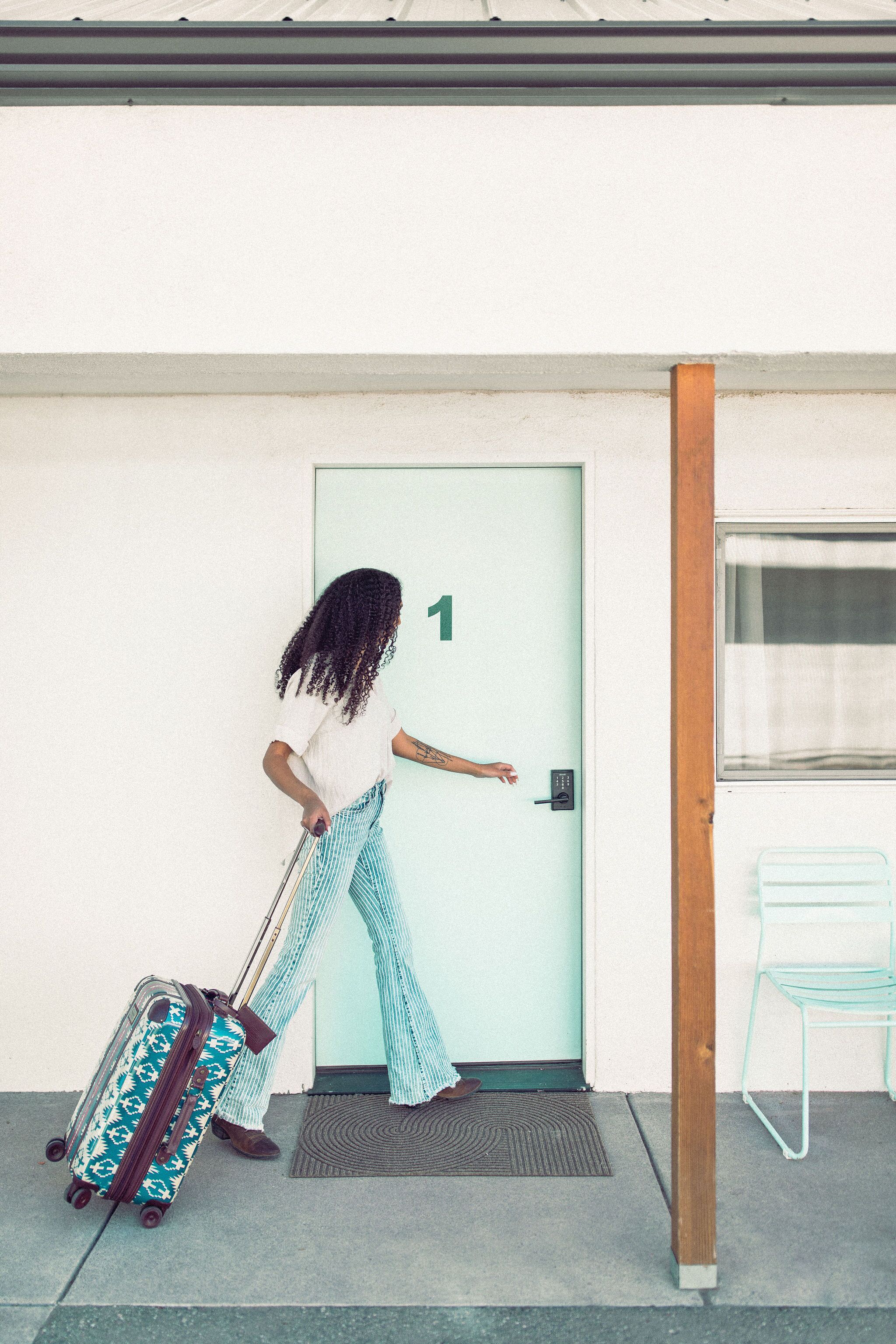 Deluxe Studio Suite | Egyptian cotton sheets, premium bedding, down comforters