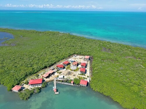 Cindiri Private Island in Belize