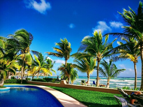 Ocean view luxury condo with a outstanding deck 
