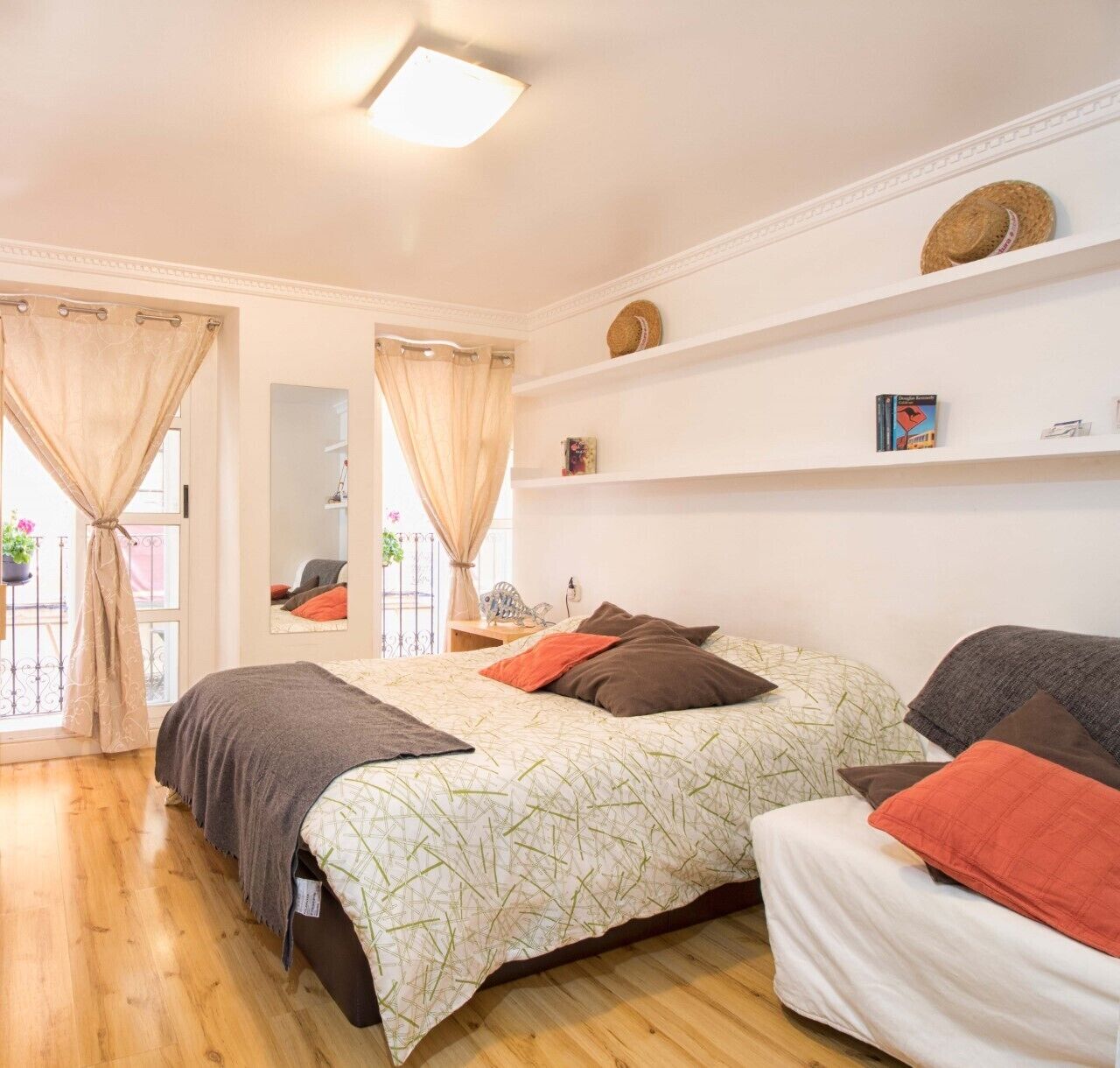 ESTUDIO MUÑOZ #5 EN EL CASCO ANTIGUO Y  A SOLO 5 MINUTOS CAMINANDO A LA PLAYA