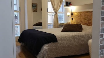 1 sovrum, skrivbord, strykjÀrn/strykbrÀda och gratis wi-fi