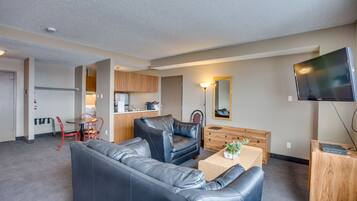 Junior Studio Suite | Living area