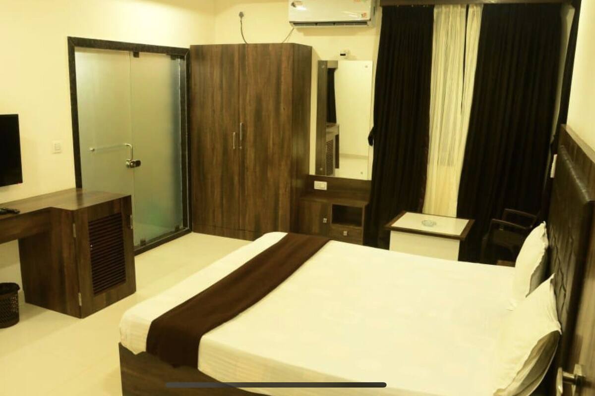 مساحة عمل للكمبيوتر المحمول وواي فاي مجانًا