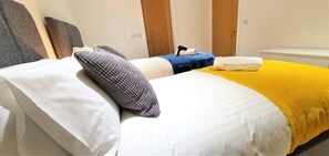 2 Schlafzimmer, Bügeleisen/Bügelbrett, WLAN, Bettwäsche