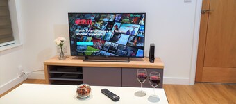 ウルトラモダン、超快適、2ベッドアパートメントノーサンプトンタウンセンター