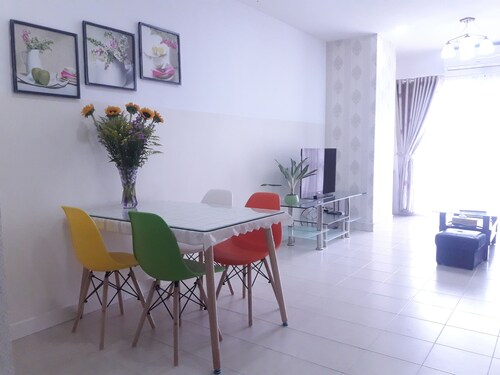 A PHU 2br flat area 6