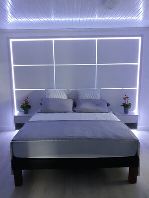 1 chambre, fer et planche à repasser, Wi-Fi, literie fournie
