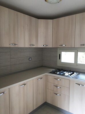 單棟小屋, 2 間臥室 | 私人廚房 | 雪櫃、爐具、廚房用具/餐具/器皿