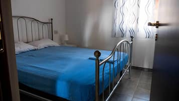 2 kamar tidur dan seprai linen