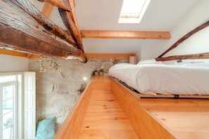 Bügeleisen/Bügelbrett, kostenloses WLAN, Bettwäsche