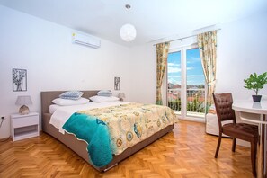 4 Schlafzimmer, Bügeleisen/Bügelbrett, WLAN, Bettwäsche