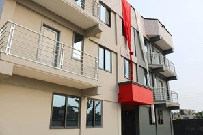 Exterior detail - Kadny Court by Citi Apartments (Dansoman)