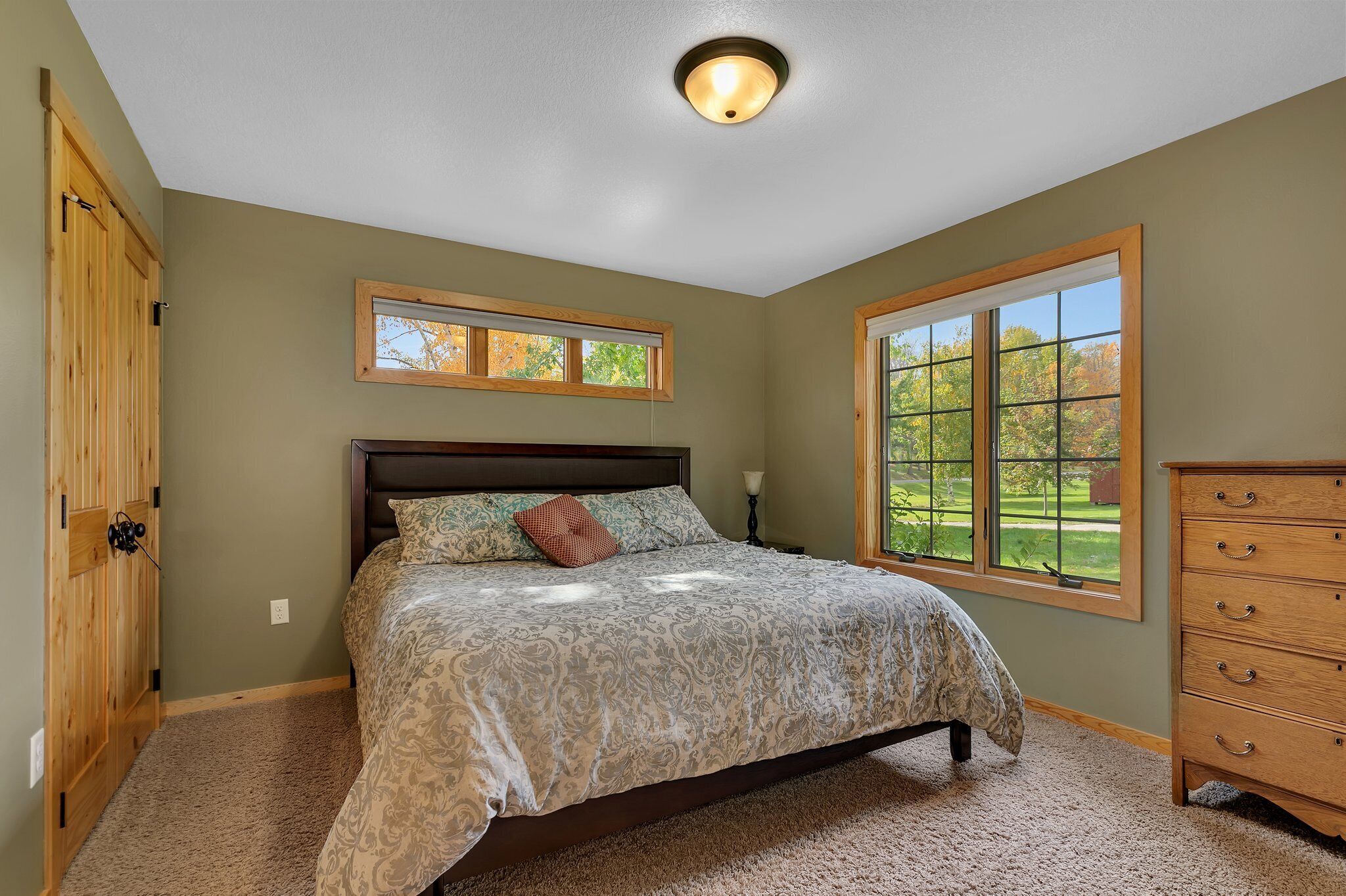 Upscale Lake Home!!!