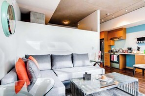 TV, offices - #1 Location/2BR/Across From Space Needle! (Seattle)