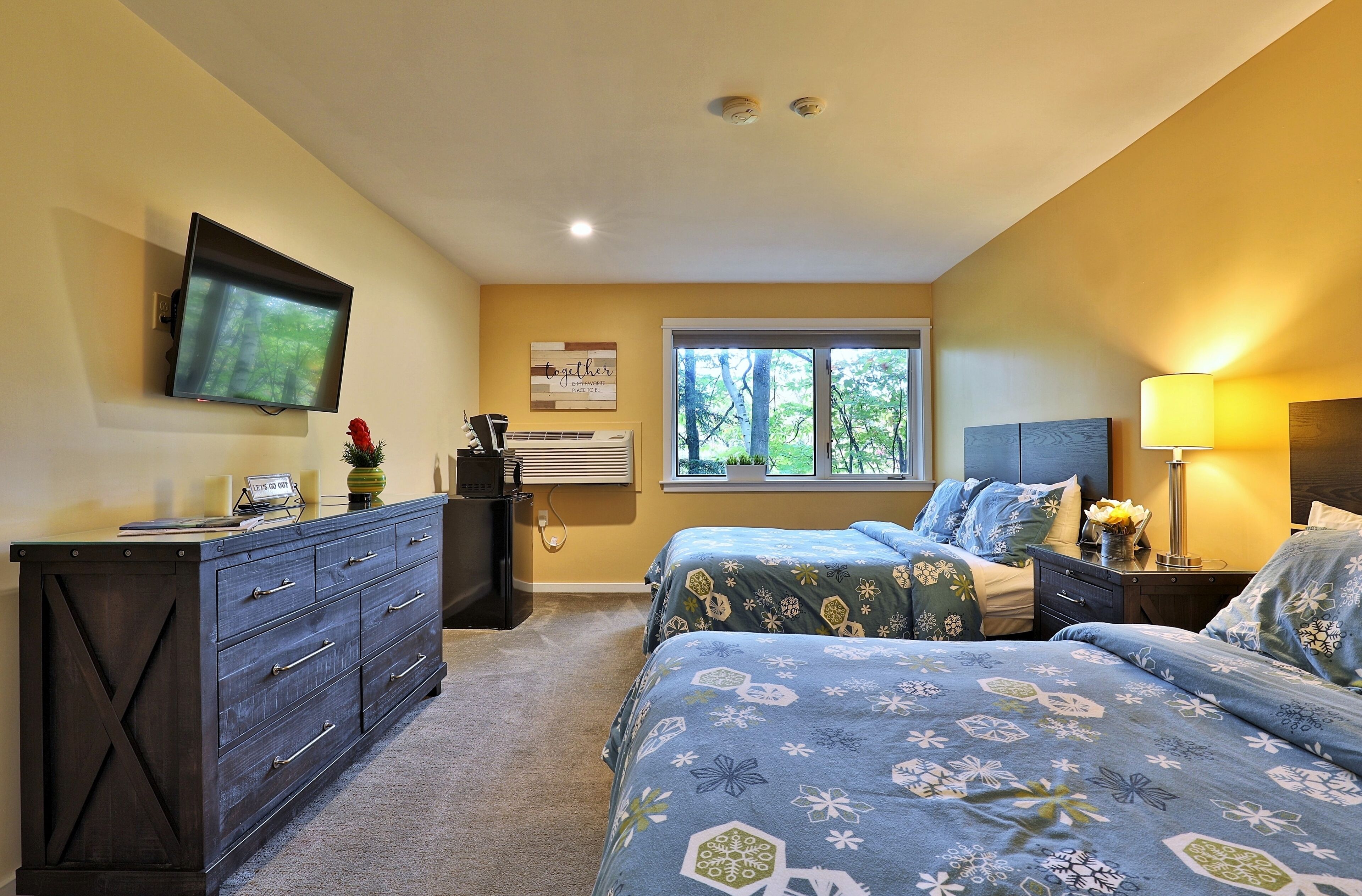 The Grande Suite at Killington: Sleeps 10 Guests, Close to Mountain, Luxury. 331/2