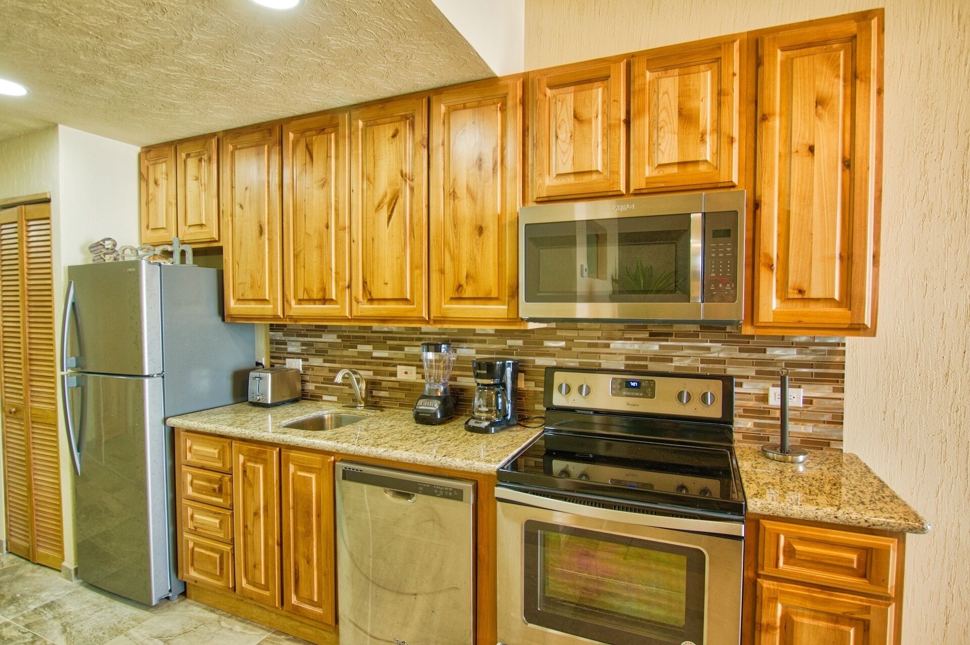 Oceanfront Beach View Luxury Condo