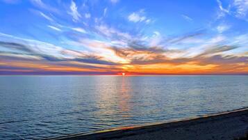 Beach nearby, sun loungers