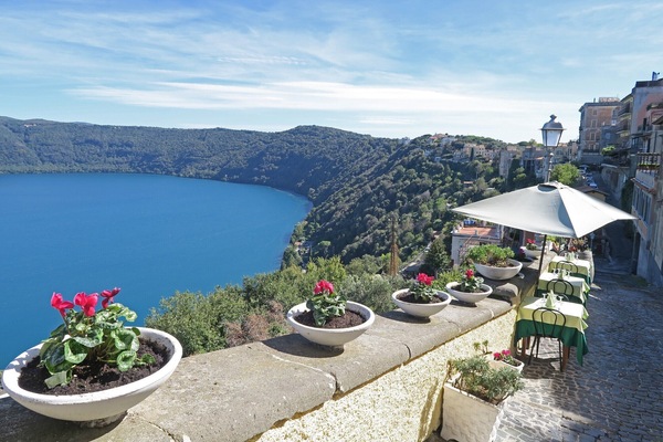 Bade-See "Lago di Albano", mit guten kleinen Restaurants (7 km entfernt)